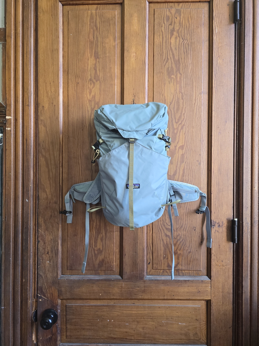 Patagonia Terravia 28L Size Small - Picture 3 of 7